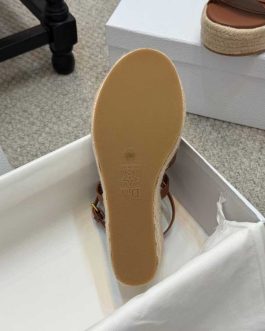 Dior Buty, sandaly klapki, skora