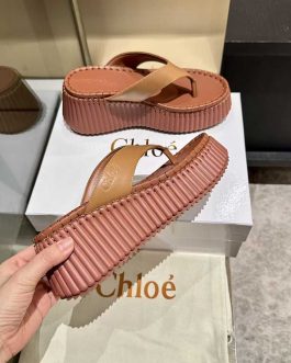 Chloe Buty, sandaly klapki, skora