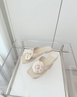 Chanel Buty, sandaly klapki, skora