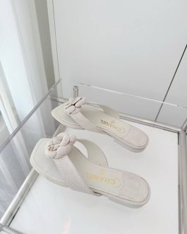 Chanel Buty, sandals flip -flops, score