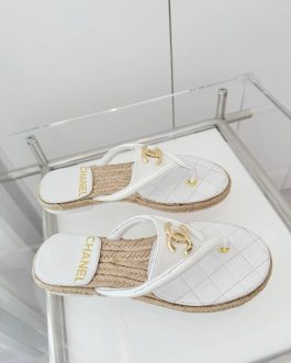 Chanel Buty, Sandale flip -flops, Scor