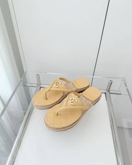 Chanel Buty, sandaly klapki, skora