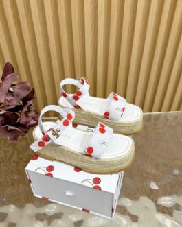 Louis Vuitton Buty, sandaly klapki, skora