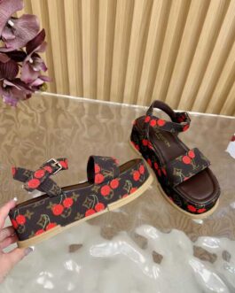 Louis Vuitton Buty, sandaly klapki, skora