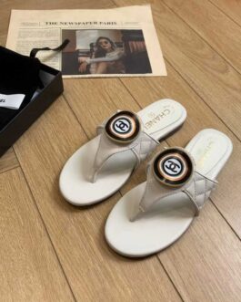 Chanel Buty, sandaly klapki, skora