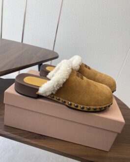 Miu miu Buty, sandaly klapki, skora