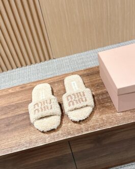 Miu miu Buty, sandaly klapki, skora