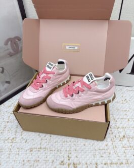 Miu miu Sneakersy, trampki, tenisówki, buty, skora