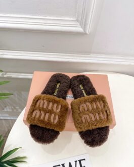 Miu miu Buty, sandaly klapki, skora