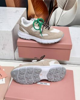 Miu miu Sneakersy, trampki, tenisówki, buty, skora