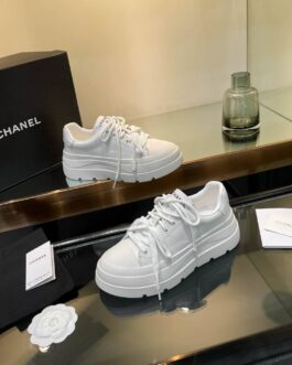 Chanel Sneakersy, trampki, tenisówki, buty, skora
