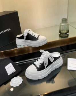 Chanel Sneakersy, trampki, tenisówki, buty, skora