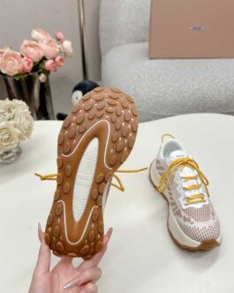 Miu miu Sneakersy, trampki, tenisówki, buty, skora