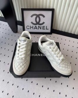 Chanel Sneakersy, trampki, tenisówki, buty, skora