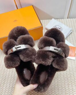 Hermes Buty, sandaly klapki, skora