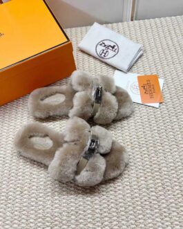 Hermes Buty, sandaly klapki, skora