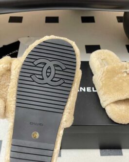 Chanel Buty, sandaly klapki, skora