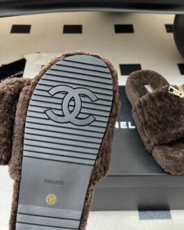 Chanel Buty, sandaly klapki, skora