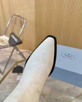 Prada Buty damskie, kozaki, botki, skóra
