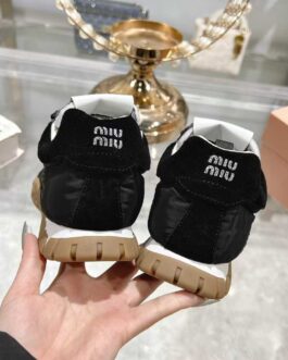 Miu miu Sneakersy, trampki, tenisówki, buty, skora