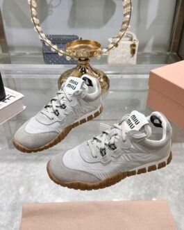 Miu miu Sneakersy, trampki, tenisówki, buty, skora