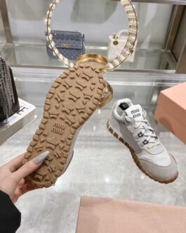 Miu miu Sneakersy, trampki, tenisówki, buty, skora