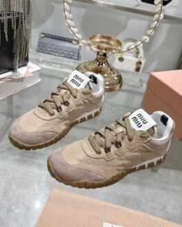Miu miu Sneakersy, trampki, tenisówki, buty, skora