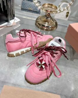 Miu miu Sneakersy, trampki, tenisówki, buty, skora