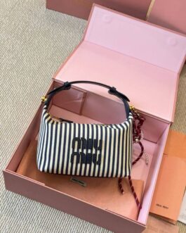 Torebka damska elegancka Miu Miu   skora