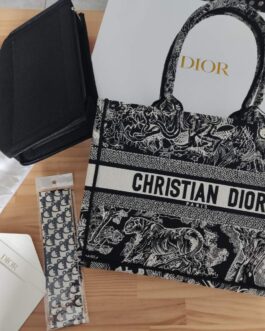 Torebka damska elegancka Dior od reki