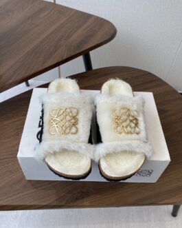 Loewe Buty, sandaly klapki, skora