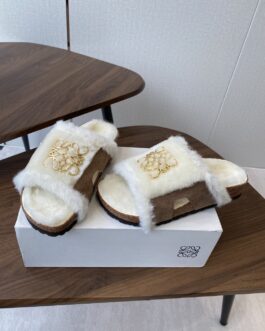 Loewe Buty, sandaly klapki, skora