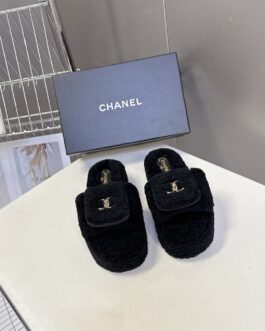 Chanel Buty, sandaly klapki, skora