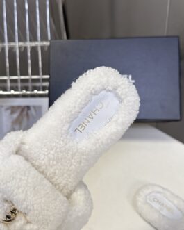 Chanel Buty, sandaly klapki, skora