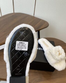 Chanel Buty, sandaly klapki, skora