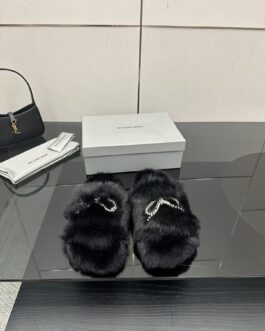 Balenciaga Buty, sandaly klapki, skora