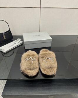 Balenciaga Buty, sandaly klapki, skora