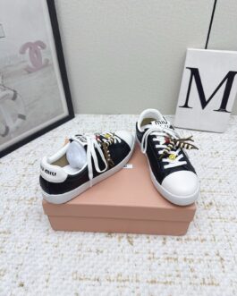 Miu miu Sneakersy, trampki, tenisówki, buty, skora