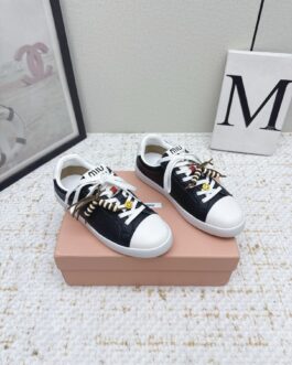 Miu miu Sneakersy, trampki, tenisówki, buty, skora