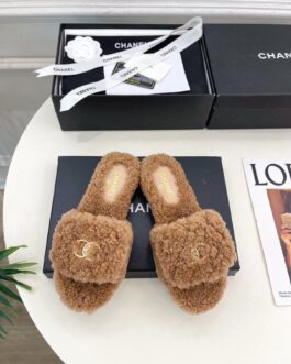 Chanel Buty, sandaly klapki, skora