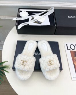 Chanel Buty, sandaly klapki, skora