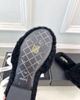 Chanel Buty, sandaly klapki, skora