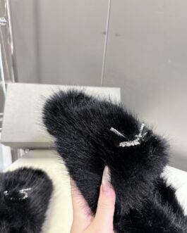 Balenciaga Buty, sandaly klapki, skora