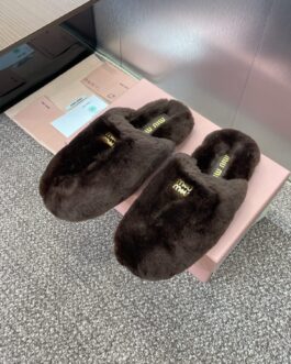 Miu miu Buty, sandaly klapki, skora