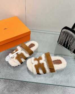 Hermes Buty, sandaly klapki, skora
