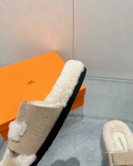 Hermes Buty, sandaly klapki, skora