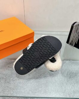 Hermes Buty, sandaly klapki, skora