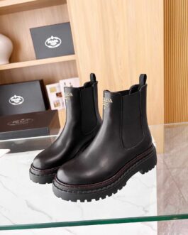Prada Buty damskie, kozaki, botki, skóra