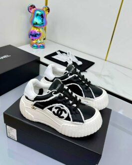 Chanel Sneakersy, trampki, tenisówki, buty, skora