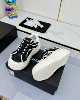 Chanel Sneakersy, trampki, tenisówki, buty, skora